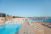 Gillieru Harbour Hotel