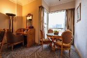 Luxe Avenue Hotel