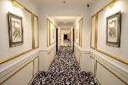 Luxe Avenue Hotel