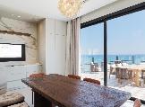 Liv Mackenzie Beach Suites (Adults only)