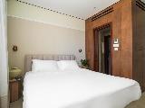 Liv Mackenzie Beach Suites (Adults only)