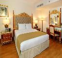 Sunday Hotel Holiday International Dubai