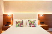 Zeus Essence Wyndham Athens Residence